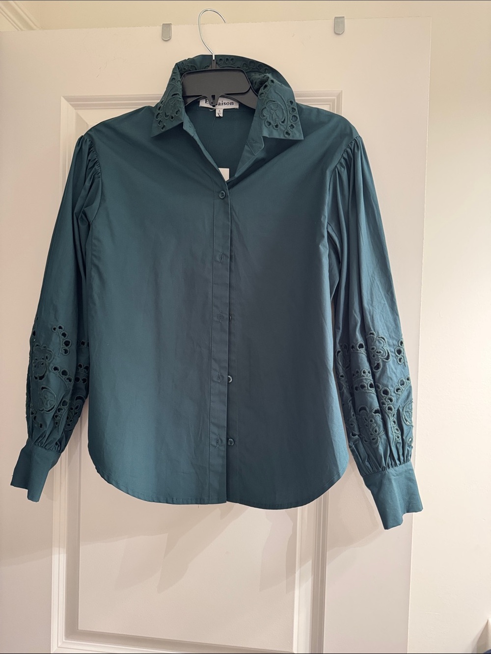 EN saisonTeal Button-Down Shirt with Eyelet Sleeve Detail NWT